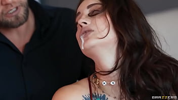 Maddy May Yang Kesal Dan Cemburu Menggoda Dengan Dp Panasnya Di Brazzers, Masuk Xvpromo Di Situs Resmi Untuk Diskon Menggairahkan