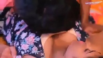 Gadis India Tante Panas Menggoda Dengan Pamer Puting Seksi