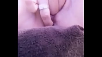 Perempuan Jalang Itu Mengirimiku Video Memohon Untuk Dikentuti