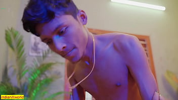 Chote Sahab Ke Sath Maza Aayega! Garam Garam Sex Scenes Wali Hindi Web Series