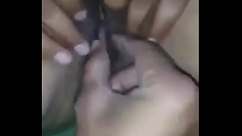 Adik Perempuan Asli India Digituin Dengan Audio Hindi Yang Panas