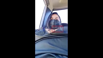 Mameratkan Payudaraku Di Dalam Bis Saat Pulang Ke Rumah