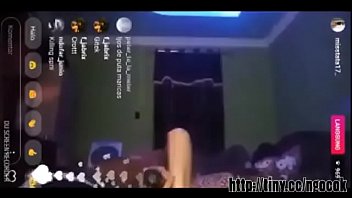 Bernyanyi Dengan Nafsu Di Malam Panas