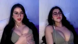 Bidadari Setan Selebgram Toge Mengaduh Penuh Nafsu