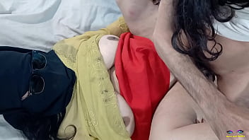 Istri Muslim Desi Nakal Berhijab Digilir Di Atas Meja Pakai Kacamata Hitam, Adegan Mesum Xxx Dengan Audio Hindi Yang Jelas