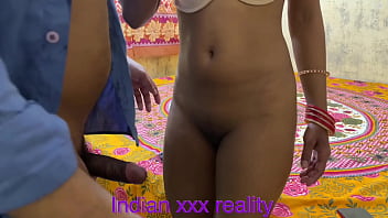 Bhabhi Montok Dengan Suara Hindi Yang Menggoda Dan Menggairahkan