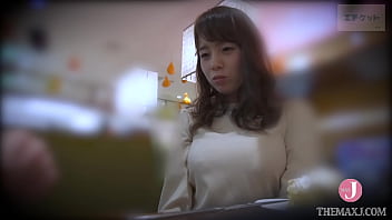 Sakura Dan Mari, Gadis Berusia 22 Tahun Yang Panas Dari Chiba, Siap Memuaskan Hasratmu Dengan Pakaian Seksi Mereka