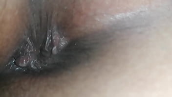 Paha Montok Istri Arab Yang Menggoda