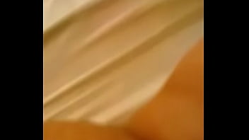 Istri Desi Julia Dikencingi Suami Sendiri