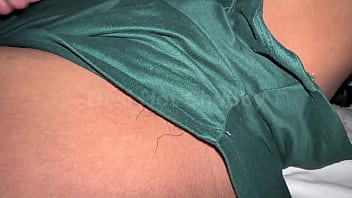 Bhabi India Yang Panas Menggoda Meraba-raba Memek Berbulu Lebatnya Yang Basah Dan Gatal