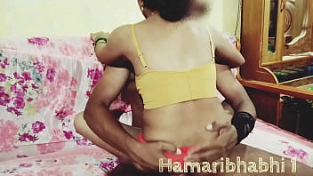 Milf India Berbadan Montok Digilir Habis-habisan Sampai Lubang Memek Dan Pantatnya Remuk.