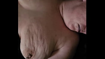 Ejakulasi Di Wajah Ibu Tiriku Yang Taat
