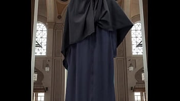 Coba-coba Abaya Dan Hijab Yang Menggoda