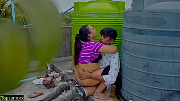 Bercinta Liar Di Atap, Jangan Sembur Dalam!