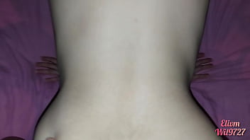 Kakak Tiriku Yang Seksi Mengajariku Sambil Nonton Tv