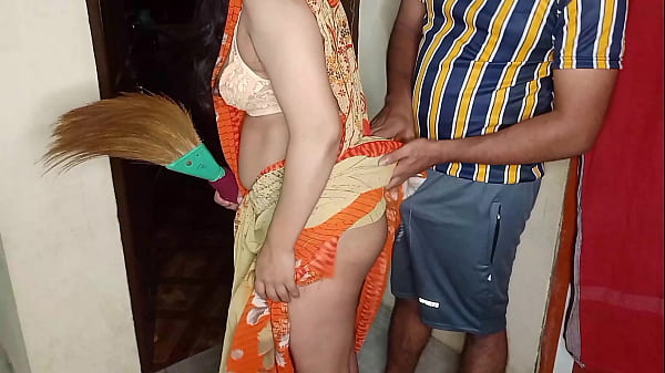 Mameriku Yang Seksi Kusodomi Pagi-pagi Saat Dia Bersih-bersih Rumah