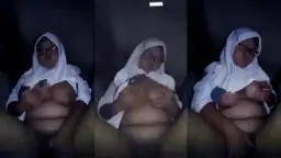 Siswi Berjilbab Montok Berkacamata
