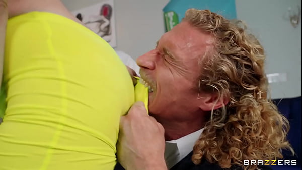 Menguak Anatomi Adegan Mesra 4: Spaghetti Panas Yang Menggoda? / Tonton Lengkap Di Brazzers