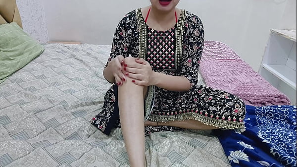 Malam Sunyi, Kakak Tiriku Dan Aku Di Kamar Yang Sama