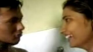 Pasangan Kampus India Bercinta Di Kamar Mandi, Rekaman Panasnya Bikin Merinding
