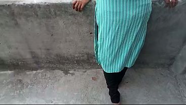 Bhai Ne Apni Desi Stepsister Ko Zor Zor Se Chodkar Uski Cheekhon Se Bhar Diya Pure Ghar Mein