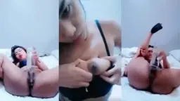 Caroline Colok Memeknya Pake Botol Kaca Sampe Muncrat Kebanjiran