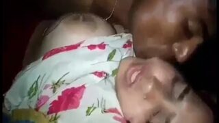 Cewek Seksi Kasih Kesempatan Cowok Miskin Ngentot Memeknya Di Video Pribadi Desi