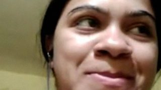 Monalisha Nath Telanjang Dalam Panggilan Video Whatsapp Yang Panas