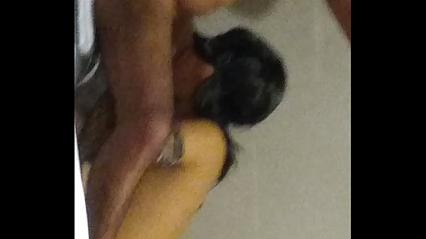 Neha Ngentot Adik Tirinya Sambil Mandi Dengan Suara Seru
