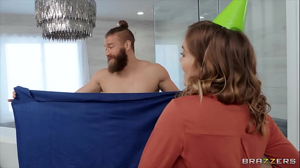 Goyang Hot Lesbian Roommate Di Kamar / Download Full Video Di Https://zzfull.com/roomm