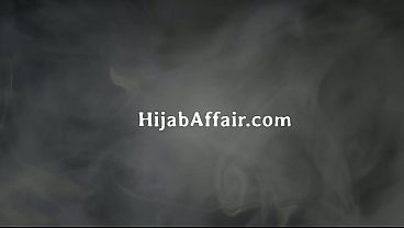 Arab Adik Tiri Pertama Kali Ngentot Dengan Kontol Bule Gede