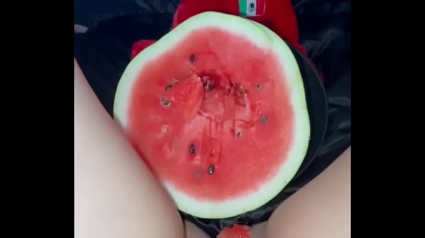 Gadis Muslim Cabul Dan Mesum Kecanduan Coli Pakai Makanan, Kontol Arab Putih Salju, Fetish Aneh Dan Bokep Super Keras Kumpulan