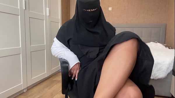 Cewek Arab Berhijab Ngentot Jilat Memek Basah