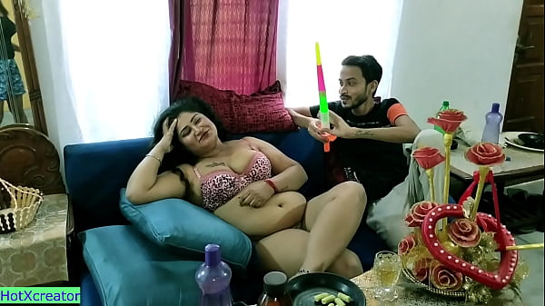 Bokep India: Bhabhi Tante Hot Rayakan Ulang Tahun Dengan Ml Sama Kekasih Muda!