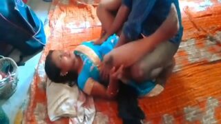 Cewek Horny Nikmatin Ngebut Sama Bocah Muda Di Ranjang Aunty