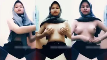 Fazreen Hijab Abu-abu Pamer Dada Montok Sampai Ngeces