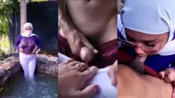 Ngentot Mbah-mbah Montok Di Kolam Renang