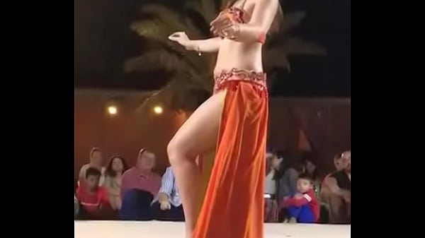 Desi Goyang Panas Bikin Ngilu