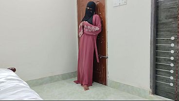 Malu-malu Tapi Pengen Ngentot, Hijab India Pertama Kali Crot Di Memek