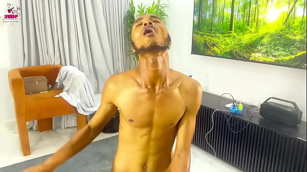 Terserah Mau Ngapain Aja, Kakak Tiri Sama Adik Tiri Lagi Seru-seruan Di Kamar.