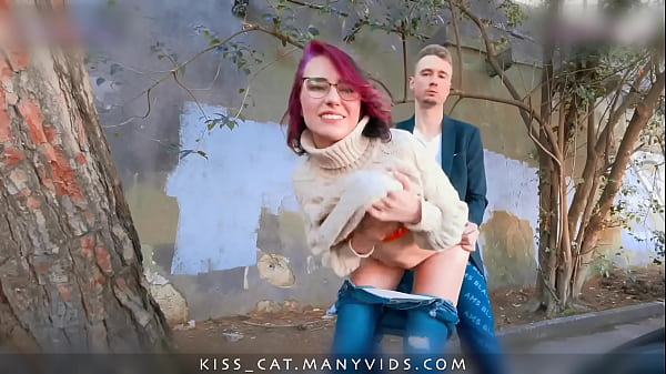 Kisscat Cinta Pagi Sosis – Agen Umum Jembut Rusia Digeboy Di Luar