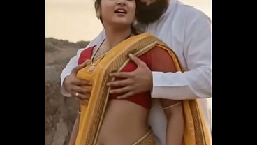 Desi Bhabhi Saree, Susu Ditekan, Asmara Basah
