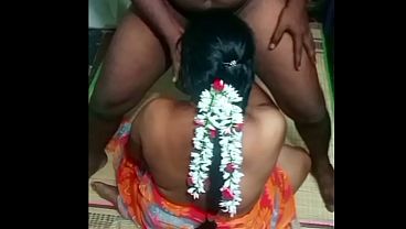 Ibu Rumah Tangga India Digenjot Sama Om-om Kampung Sampai Meraung.