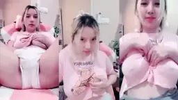 Cici Yang Seksi Lagi Mainin Bagian Sensitifnya Sambil Ngangkang Lebar.