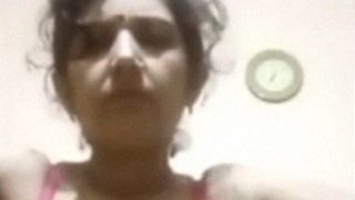 Viral! Aunty Sada Di Bangalore Bikin Video Call Telanjang, Bikin Makin Panas.