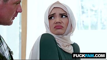 Gila, Hijab Manis Ini Ngentot Pertama Kali Bareng Tukang Ledeng Naudi Nala, Jason Sarcinelli