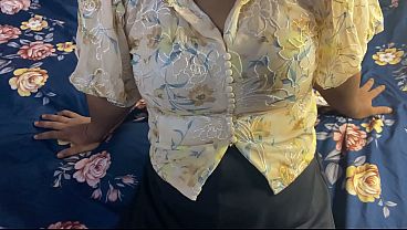 Nagma Bhabhi Ke Saath Baarish Mein Chudai, Hindi Me Awaaz, Baru Sexy Xxx Video.