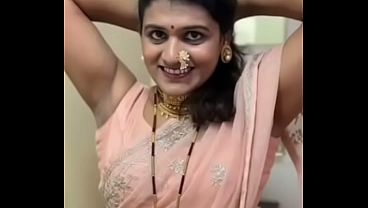 Cewek India Seksi Pamer Ketiak Basah Bikin Horny