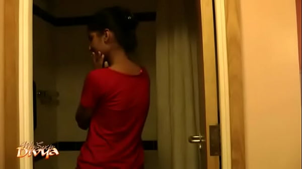 Telanjang, Pacar India Pamer Bugil Bikin Muncrat