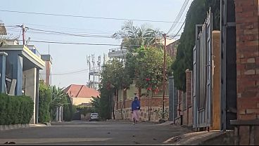 Ngacengin Memek Ibu Arab Di Pinggir Jalan Depan Rumah.